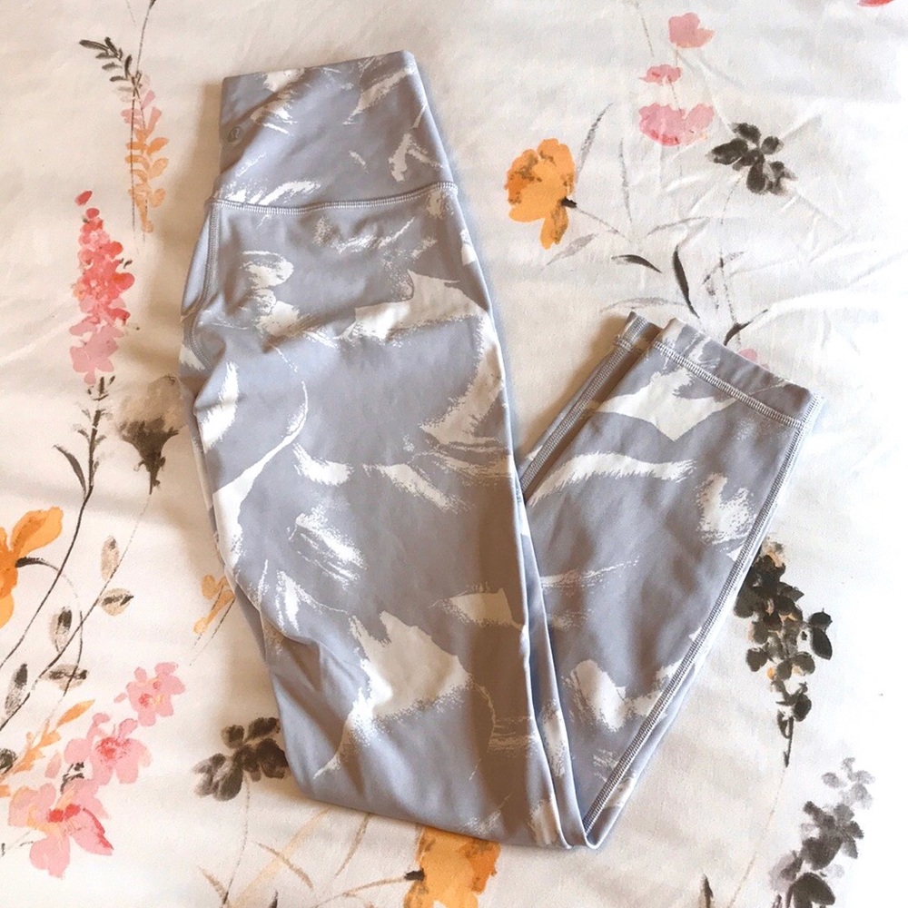 LULULEMON LEGGINGS 🌹